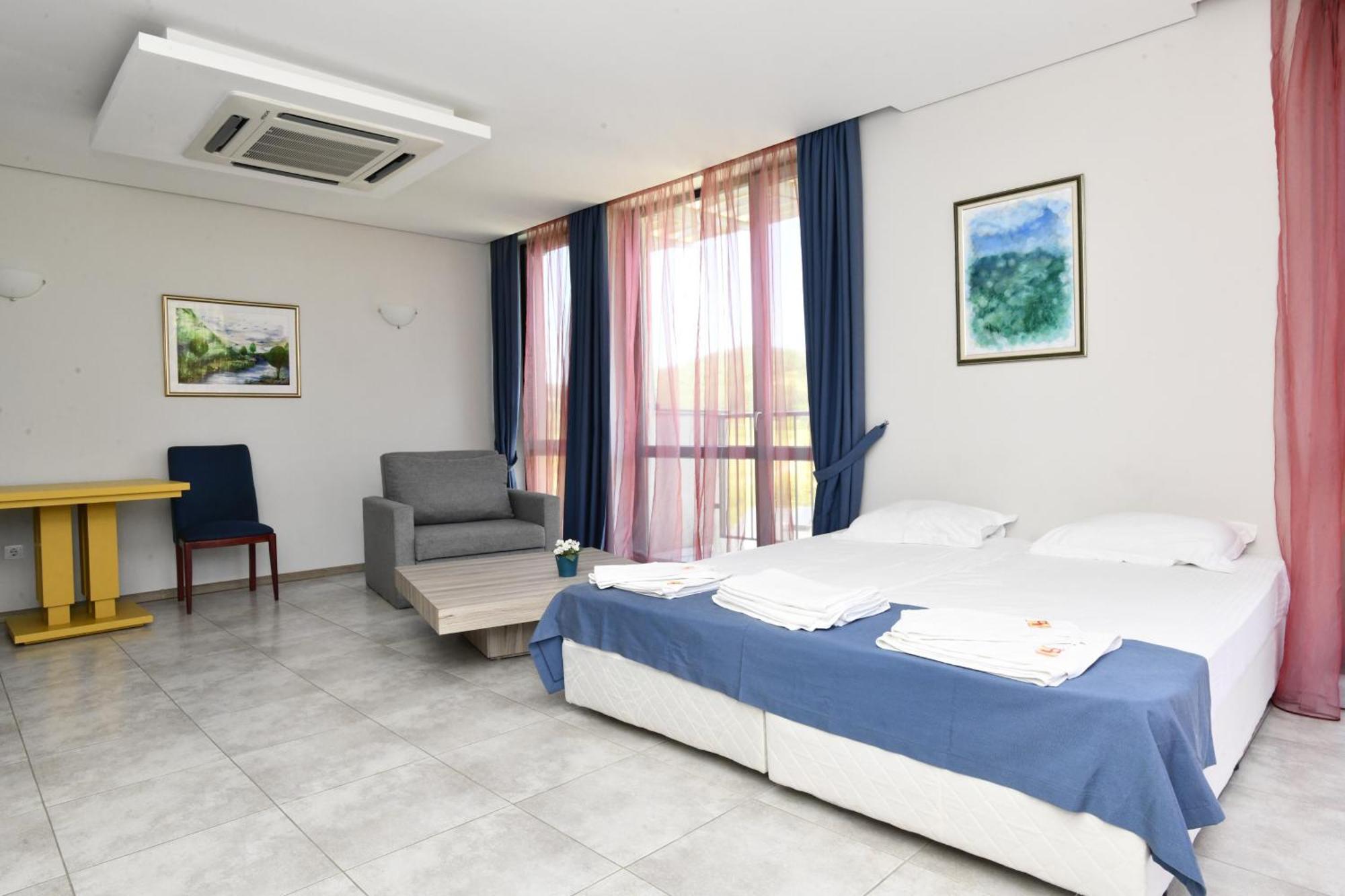 Hotel Complex Perpera à Stambolovo Extérieur photo